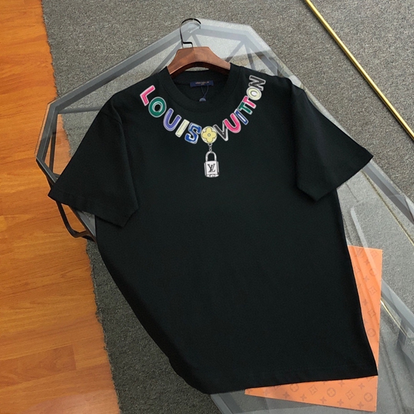 ブランドTシャツ正面デザイン